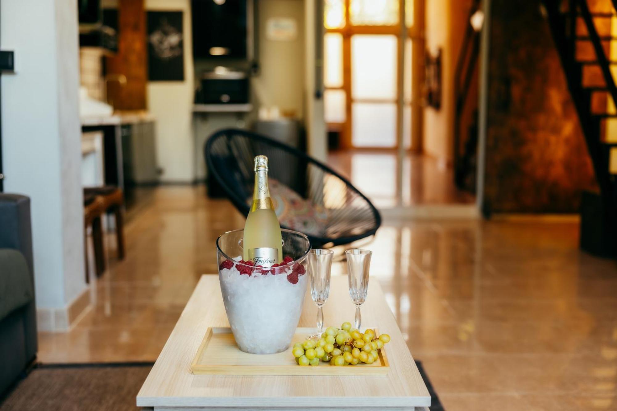 Apartment Ruzafa Roots, 12 Min To Centre, Smart Tv, Wine Valencia Exterior photo